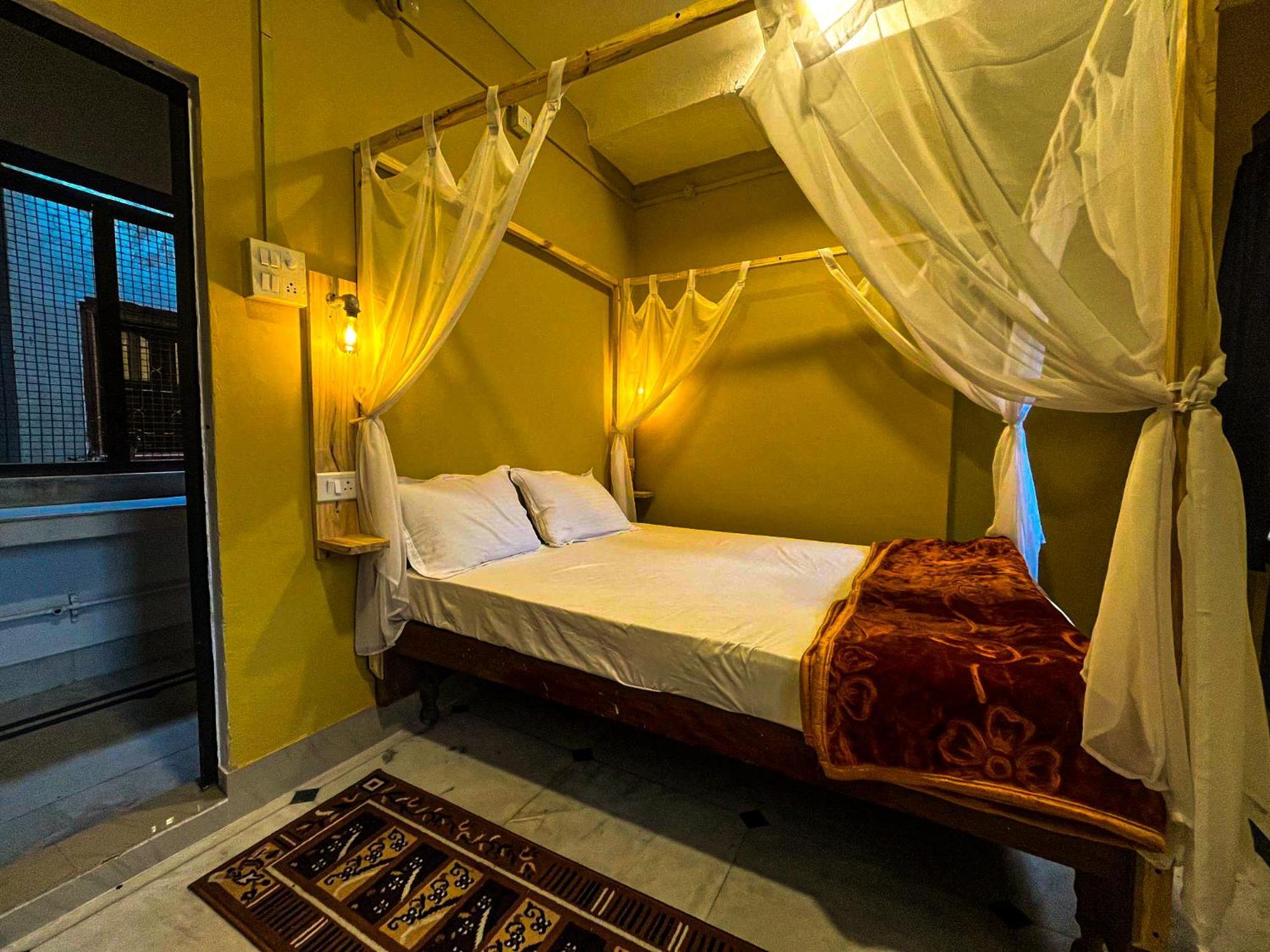 Ilika Stays - Varanasi, Varanasi